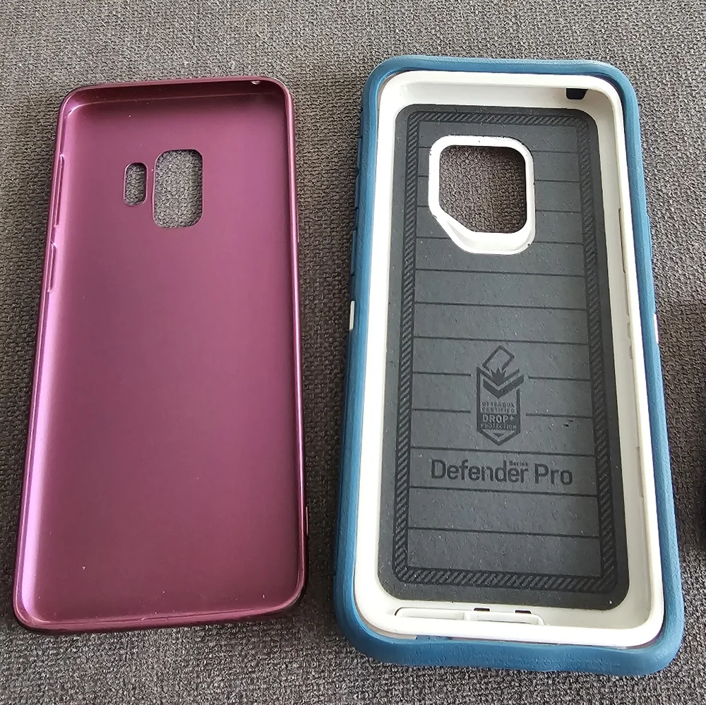 Unlocked Samsung S9 with original box and 3 cases including Otterbox - Picture 9 of 15